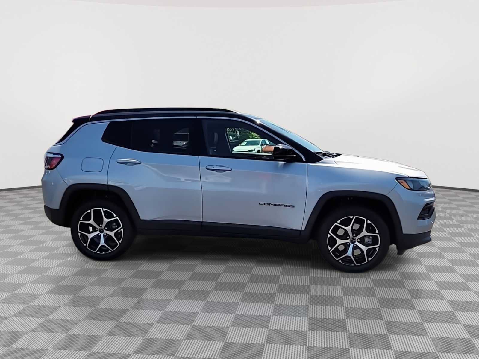 Used 2025 Jeep Compass Limited AWD/4WD image 9
