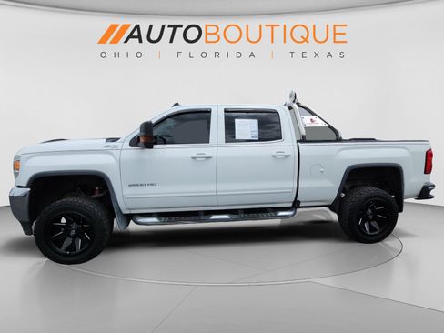 Used 2017 GMC Sierra 2500 SLE w/ HD SLE Preferred Plus Package AWD/4WD image 2