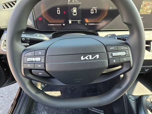 New 2026 Kia K4 FWD image 16