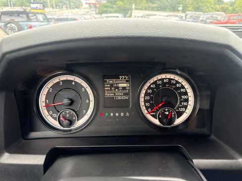 Used 2016 RAM 2500 Tradesman w/ Chrome Appearance Group RWD image 12