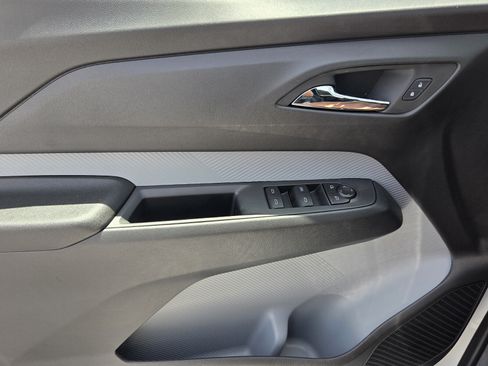 New 2027 Chevrolet Bolt LT w/ Comfort Package FWD image 11
