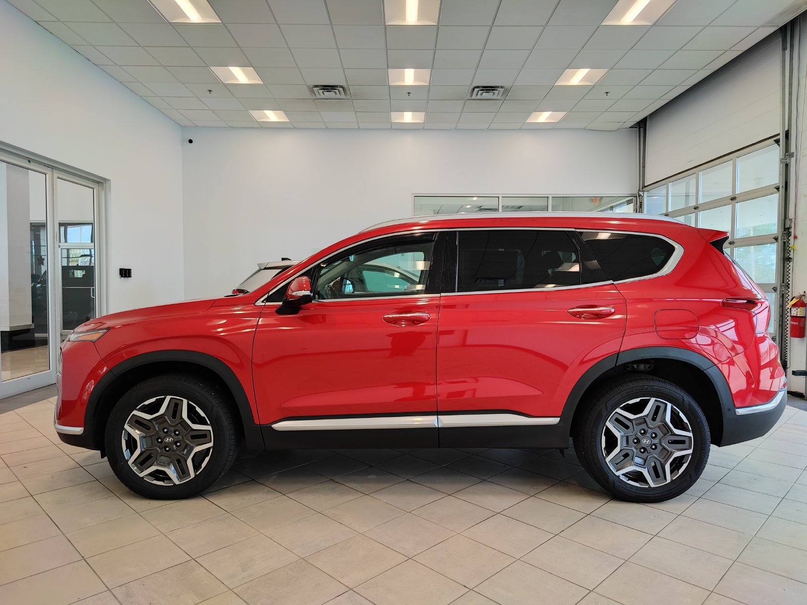Used 2021 Hyundai Santa Fe Limited AWD/4WD image 5
