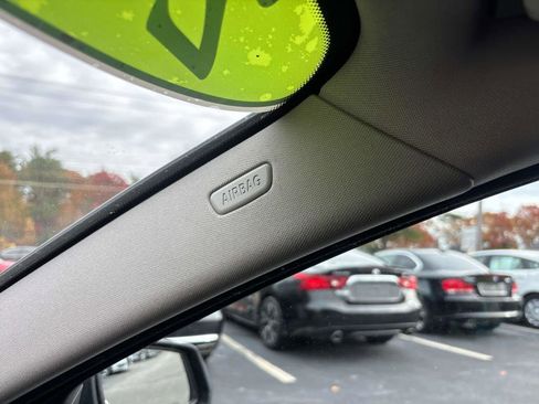 Used 2016 BMW 535i xDrive Sedan image 32