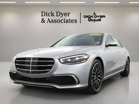 Used 2022 Mercedes-Benz S 580 4MATIC Sedan image 5