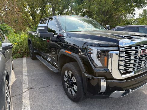 Used 2024 GMC Sierra 2500 Denali w/ Denali Reserve Package AWD/4WD image 48