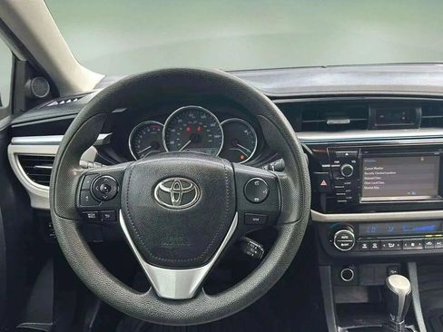 Used 2014 Toyota Corolla LE image 27