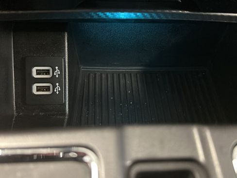 Used 2020 Ford F150 XLT w/ Equipment Group 302A Luxury AWD/4WD image 29