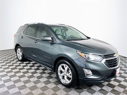 Used 2020 Chevrolet Equinox LT image 1