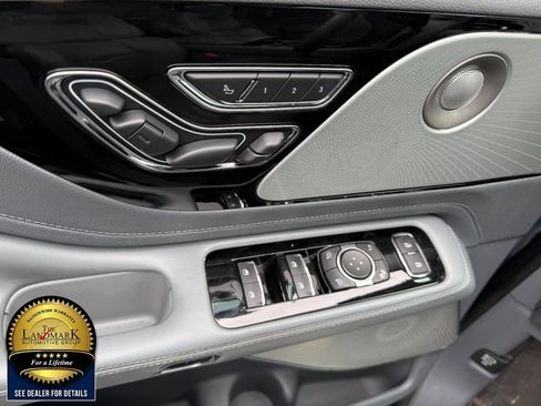 Used 2020 Lincoln Aviator Reserve w/ Equipment Group 202A AWD/4WD image 8