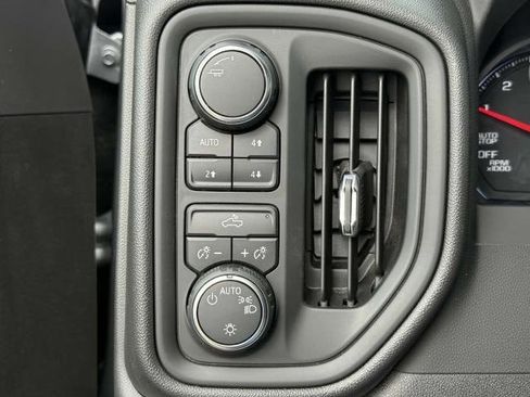 Used 2024 Chevrolet Silverado 1500 Custom Trail Boss w/ LPO, Dark Essentials Package image 19