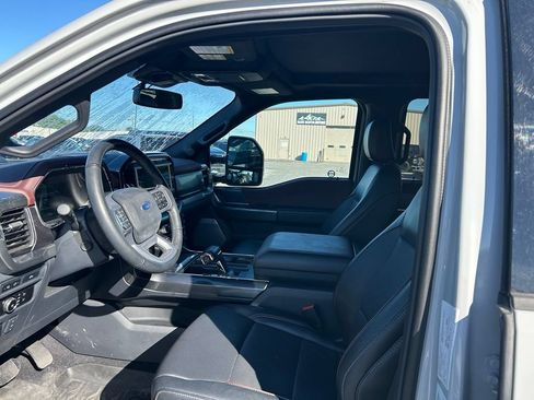 Used 2023 Ford F150 Lariat w/ Equipment Group 502A High AWD/4WD image 4