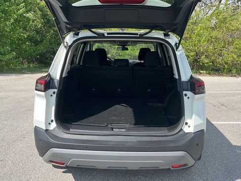 Used 2023 Nissan Rogue S AWD/4WD image 5