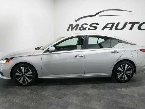 Used 2021 Nissan Altima 2.5 SV FWD image 3