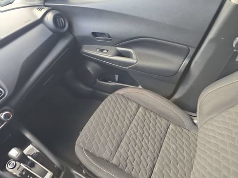 Certified 2021 Nissan Kicks S FWD image 15