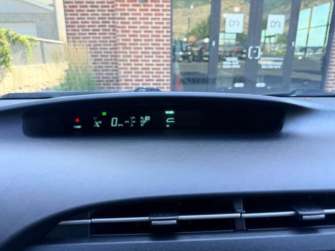 Used 2010 Toyota Prius Four FWD image 12