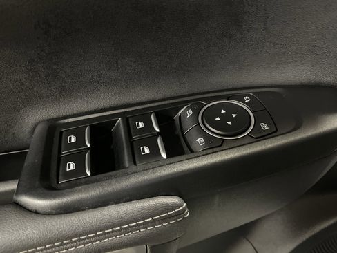 Used 2024 Ford Ranger Lariat w/ Advanced Towing Package image 11