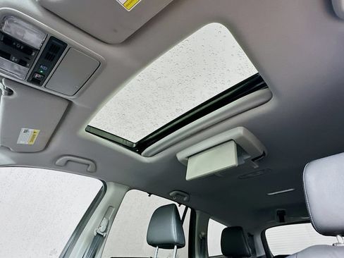 Certified 2021 Honda Pilot Touring image 11