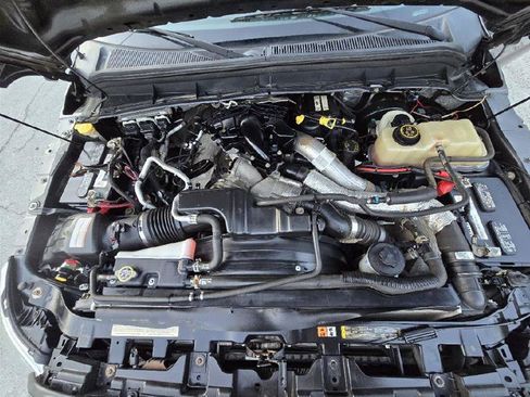 Used 2016 Ford F350 XLT w/ XLT Value Package image 12