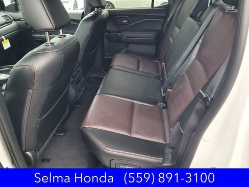 New 2026 Honda Ridgeline Black Edition image 6