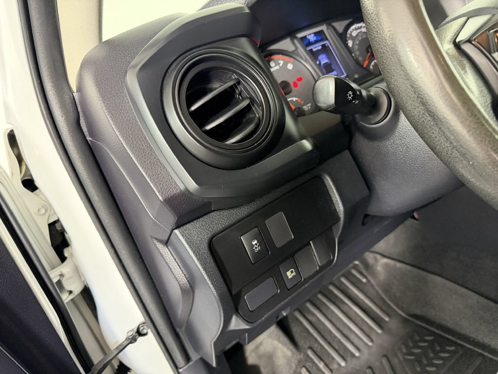 Used 2020 Toyota Tacoma SR RWD image 25