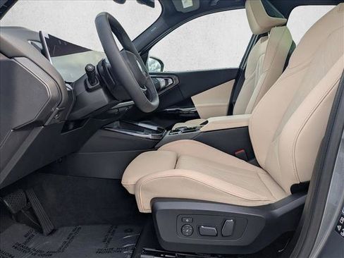 Used 2026 BMW X3 xDrive30 w/ Premium Package AWD/4WD image 4