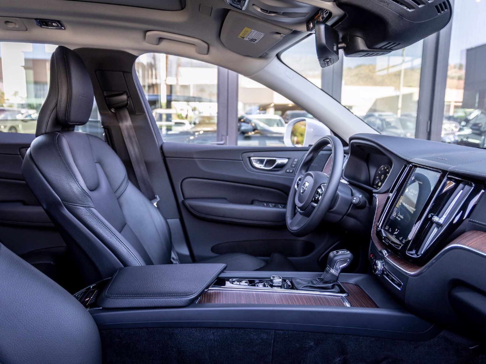 Used 2019 Volvo XC60 T5 Inscription AWD/4WD image 32