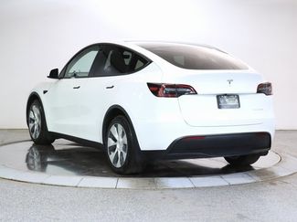 Used 2021 Tesla Model Y Long Range video 2