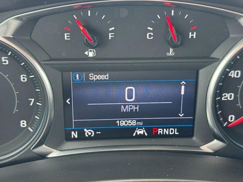 Used 2024 Chevrolet Equinox LT FWD image 18