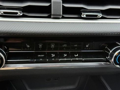 New 2026 Chevrolet Equinox LT image 15