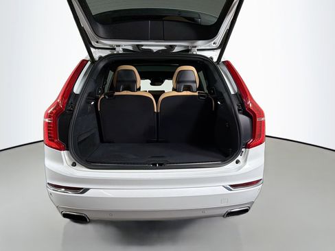 Used 2017 Volvo XC90 T6 Inscription w/ Vision Package image 28