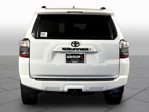 Used 2024 Toyota 4Runner SR5 Premium w/ Moonroof Package image 5