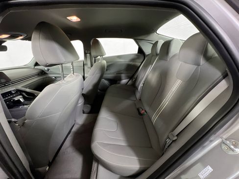 Used 2023 Hyundai Elantra SEL w/ Convenience Package FWD image 24