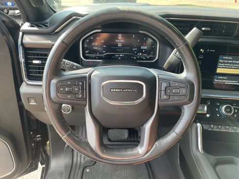 Used 2024 GMC Sierra 2500 Denali Ultimate w/ Max Trailering Package AWD/4WD image 19