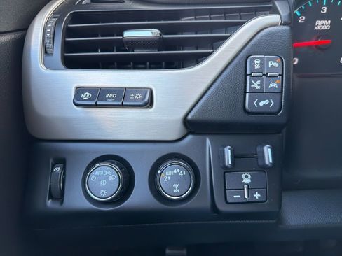 Used 2017 GMC Yukon Denali w/ Open Road Package AWD/4WD image 20