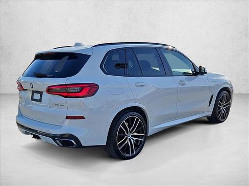 Used 2019 BMW X5 xDrive50i w/ M Sport Package image 5