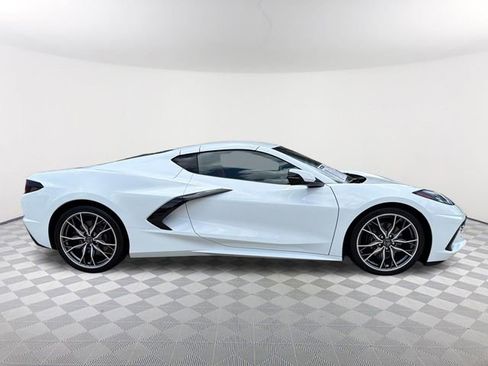 Used 2026 Chevrolet Corvette Stingray Coupe w/ 1LT RWD image 4