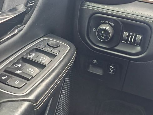 Used 2022 RAM 1500 Limited image 39