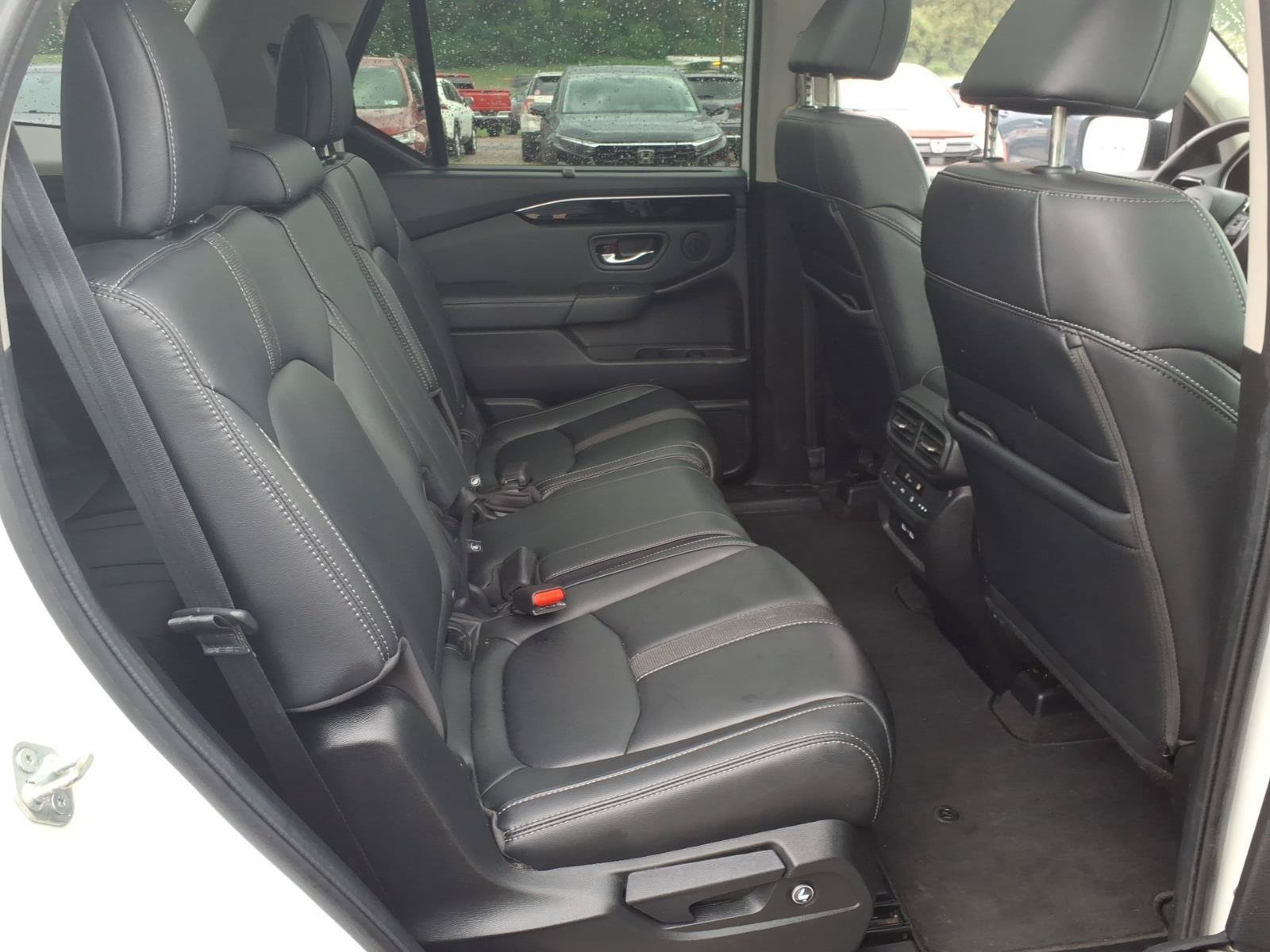 Certified 2023 Honda Pilot Touring image 21