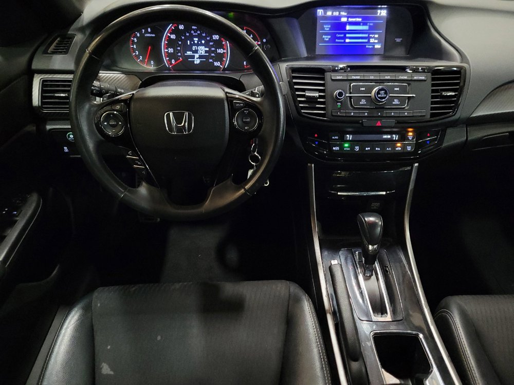 Used 2017 Honda Accord Sport image 22