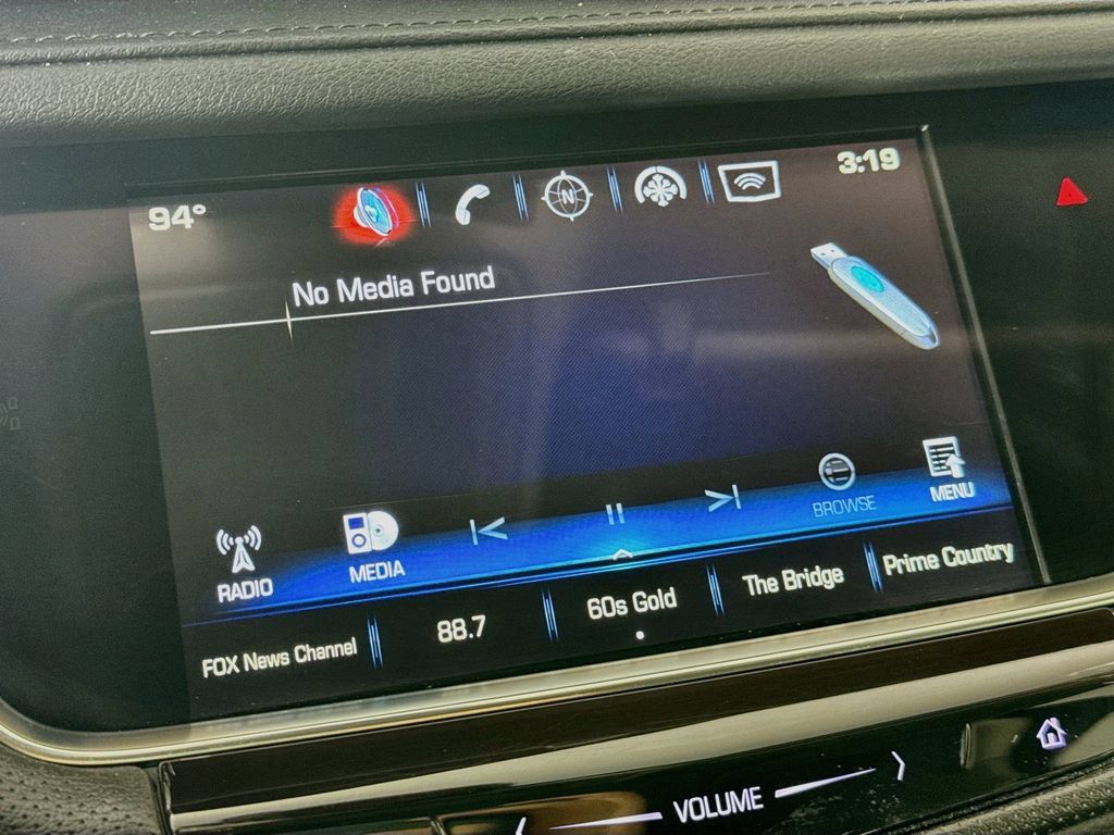 Used 2019 Cadillac XT5 Premium Luxury FWD image 17