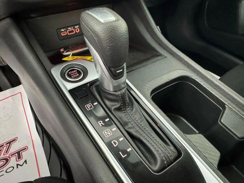 Used 2023 Nissan Sentra SV image 22