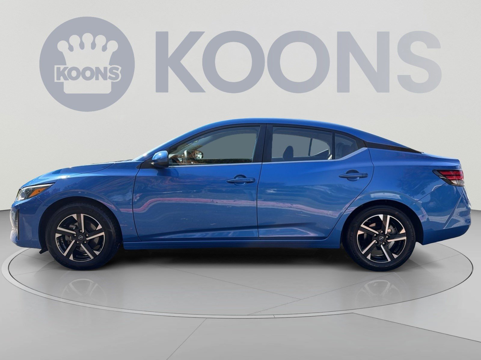 Used 2024 Nissan Sentra SV FWD image 2