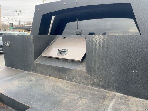 Used 2023 Ford F450 Lariat image 10