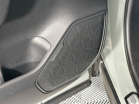 Used 2020 Toyota RAV4 XLE Premium image 26