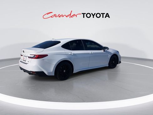 Certified 2025 Toyota Camry SE w/ Convenience Package image 8