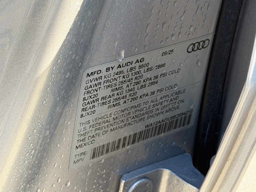 Used 2025 Audi Q5 Premium w/ Premium Plus AWD/4WD image 28