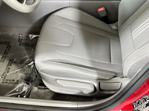 Used 2023 Hyundai Elantra SEL w/ Cargo Package FWD image 18