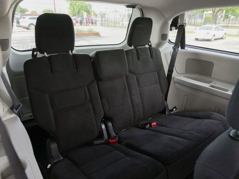 Used 2017 Dodge Grand Caravan SE w/ Power Window Group FWD image 31