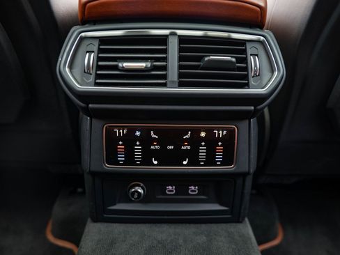 Used 2024 Lamborghini Urus S image 21