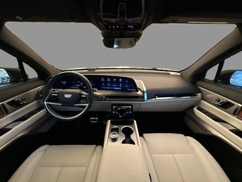 Certified 2026 Cadillac Vistiq Luxury image 22